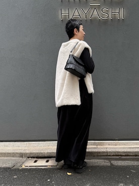 「アイテム（バッグ）」を使った、Kさん（レディース・170cm）の秋コーディネート