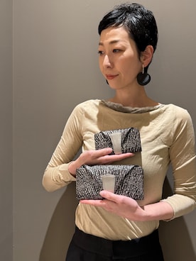 「HIROKO HAYASHI（ヒロコハヤシ）の【数量限定】DAMASCO SPECIAL（ダマスコ スペシャル）長財布ミニ（財布、シルバー系）」を使った、Kさん（レディース・170cm）の春コーディネート