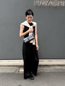 「アイテム（ショルダーバッグ）」を使った、Kさん（レディース・170cm）の夏コーディネート
