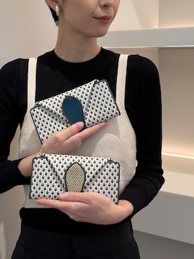 「HIROKO HAYASHI（ヒロコハヤシ）のSTILLA（スティラ）長財布ミニ（財布、イエロー系）」を使った、Kさん（レディース・170cm）の夏コーディネート