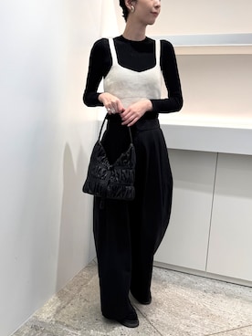 「HIROKO HAYASHI（ヒロコハヤシ）のCRESPA（クレスパ）ワンショルダーバッグ（トートバッグ、ブラック系）」を使った、Kさん（レディース・170cm）の夏コーディネート