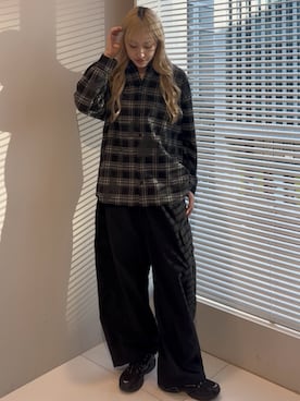 「tk.TAKEO KIKUCHI（ティーケータケオキクチ）のアイテム（その他パンツ）」を使った、mmho01さん（レディース・170cm）の秋コーディネート