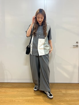 「tk.TAKEO KIKUCHI（ティーケータケオキクチ）のダイヤゴナル半袖シャツ（シャツ/ブラウス、グレー系）」を使った、mmho01さん（レディース・171cm）の春コーディネート