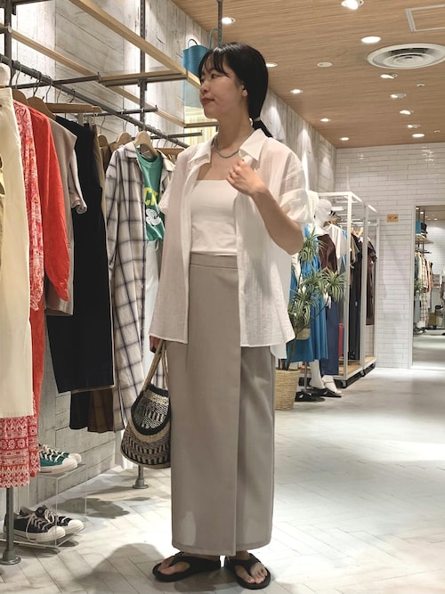 DOUX ARCHIVESdouxarchivesさんのスカートを使ったコーディネート 