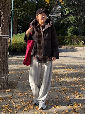 「アイテム（スウェットパンツ）」を使った、douxarchivesさん（レディース・158cm）の秋コーディネート