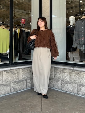 「Thevon（ゼボン）のウェーブフリルブラウス（シャツ/ブラウス、ブラウン系）」を使った、momoさん（レディース・159cm）の春コーディネート