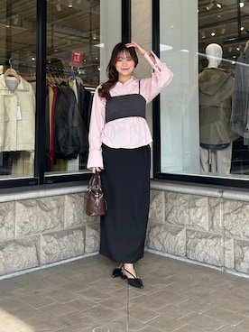 「Thevon（ゼボン）のビスチェ×袖リボンシャツ（シャツ/ブラウス、ピンク系）」を使った、momoさん（レディース・159cm）の春コーディネート