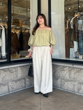 「Thevon（ゼボン）のボートネックバルーンブラウス（シャツ/ブラウス、イエロー系）」を使った、momoさん（レディース・159cm）の春コーディネート