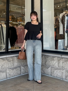 「Thevon（ゼボン）のスクエアネックバックリボンペプラムブラウス（シャツ/ブラウス、ブラック系）」を使った、momoさん（レディース・159cm）の夏コーディネート