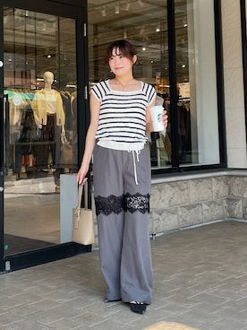「Thevon（ゼボン）のレース切替スラックス（スラックス、グレー系）」を使った、momoさん（レディース・159cm）の夏コーディネート
