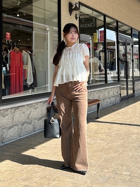 「Thevon（ゼボン）のシアードットシャーリングフレンチブラウス（シャツ/ブラウス、ホワイト系）」を使った、momoさん（レディース・159cm）の夏コーディネート