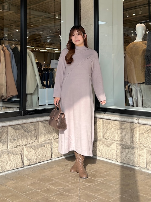 クロスプルオーバー×ニットワンピース