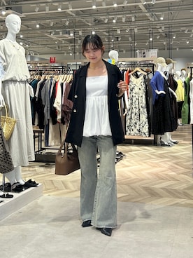 「Thevon（ゼボン）のリネン半袖テーラードジャケット（テーラードジャケット、ブラック系）」を使った、momoさん（レディース・159cm）の夏コーディネート