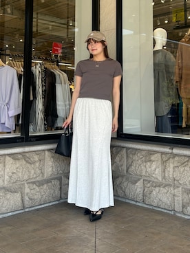 「Thevon（ゼボン）のアイテム（バッグ）」を使った、momoさん（レディース・159cm）の春コーディネート