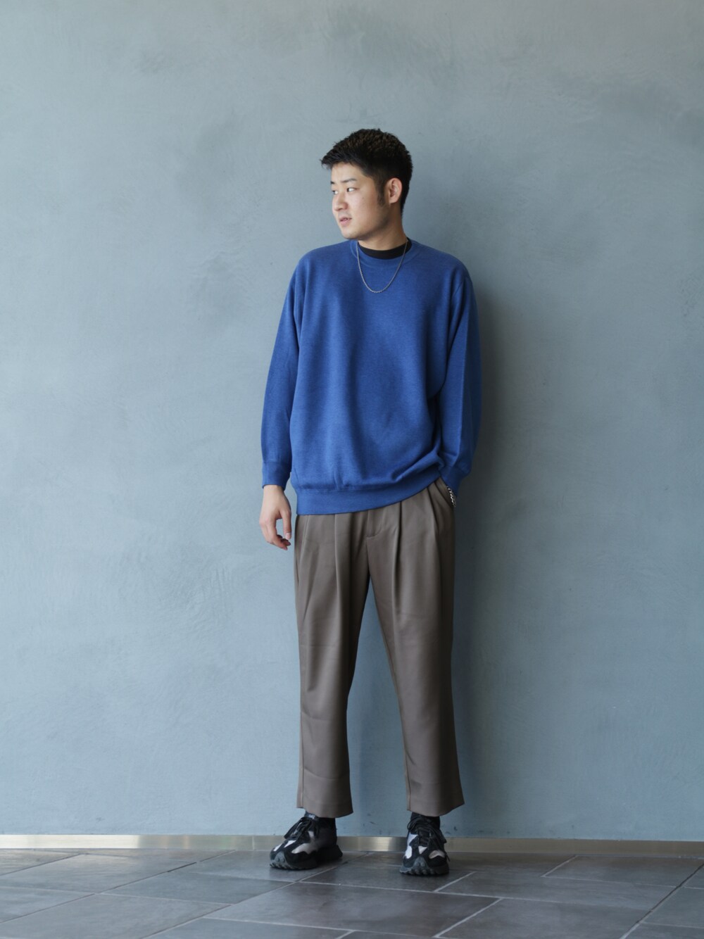 Shu ⠀Iizukaさんの「クリアツイルワイドテーパードパンツ（Lui's）」を使ったコーディネートの1枚目の写真
