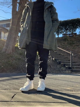 「チャックテイラー」｜「アイテム（ミリタリージャケット）」を使った、RamenKingさん（メンズ・175cm）の冬コーディネート