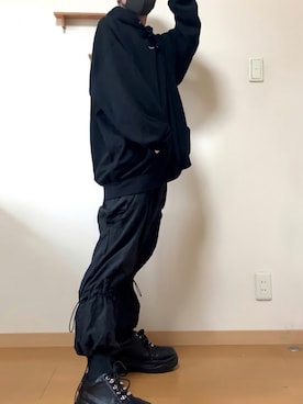 「G.O.C（ジーオーシー）のアイテム（カーゴパンツ）」を使った、しお🧂さん（メンズ・169cm）の秋コーディネート