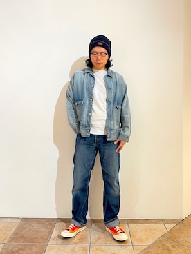 「アイテム（スニーカー、オレンジ系）」を使った、清野さん（メンズ・174cm）の秋コーディネート