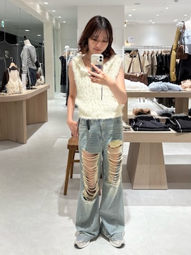 「アイテム（キャミソール）」を使った、莉央さん（レディース・159cm）の秋コーディネート