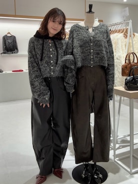 「アイテム（パンプス）」を使った、莉央さん（レディース・159cm・20代）の秋コーディネート