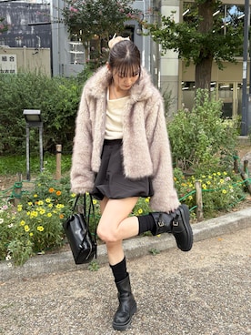 「アイテム（ボストンバッグ）」を使った、莉央さん（レディース・159cm）の秋コーディネート