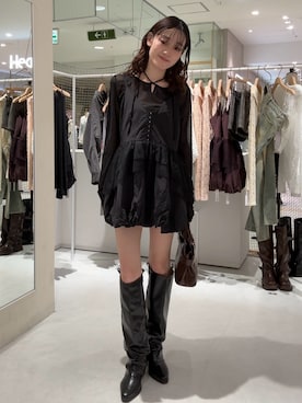 「mline（エムライン）のアイテム（トップス）」を使った、莉央さん（レディース・159cm）の春コーディネート