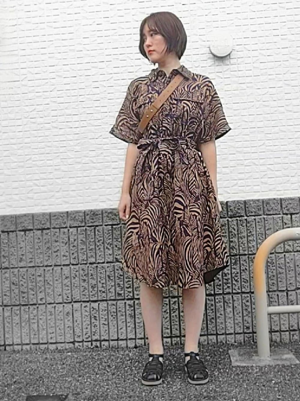 「休日スタイル、お祭り、ワンピース、ショルダーバック」｜「Banana Republicのリネン ユーティリティドレス（ワンピース、その他）」を使った、あゆきさん（レディース・158cm）の夏コーディネートの1枚目の写真