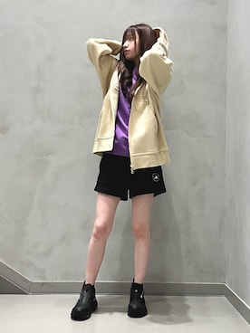「adidas by Stella McCartney（アディダスバイステラマッカートニー）のアイテム（Tシャツ/カットソー）」を使った、NKさん（レディース・170cm）の秋コーディネート