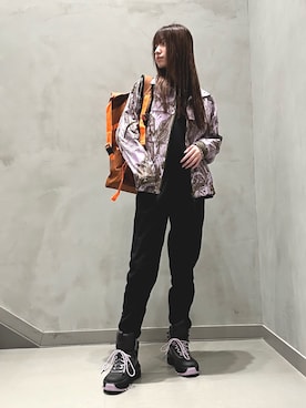 「adidas by Stella McCartney（アディダスバイステラマッカートニー）のアイテム（スウェット）」を使った、NKさん（レディース・170cm）の秋コーディネート