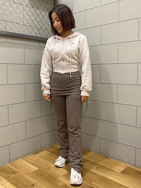 「adidas by Stella McCartney（アディダスバイステラマッカートニー）のアイテム（その他パンツ）」を使った、RIKOさん（レディース・152cm）の秋コーディネート