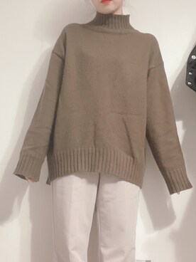 「GU（ジーユー）のアイテム（スラックス、ベージュ系）」を使った、ronachan0930さん（レディース・152cm）の冬コーディネート