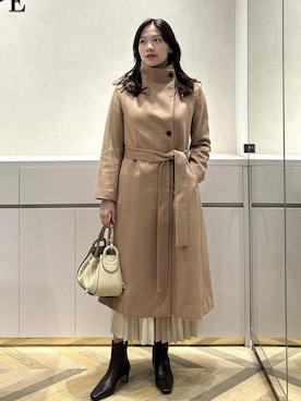 「アイテム（ステンカラーコート）」を使った、FUYUKIさん（レディース・167cm）の秋コーディネート
