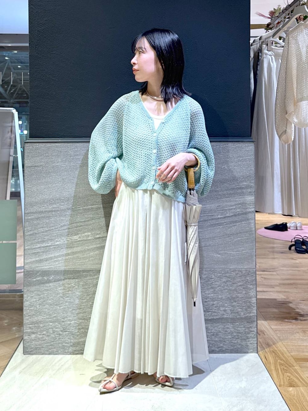 「低身長、ベーシック/シンプル、ナチュラル」｜「A part byのネックカフ（ネックレス、シルバー系）」を使った、moriさん（レディース・148cm）の春コーディネートの1枚目の写真