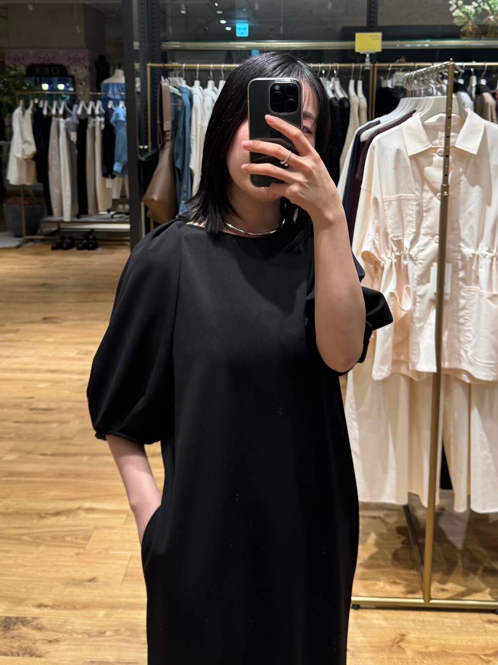 「低身長、ベーシック/シンプル、ナチュラル」｜「A part byのネックカフ（ネックレス、シルバー系）」を使った、moriさん（レディース・148cm）の春コーディネートの1枚目の写真