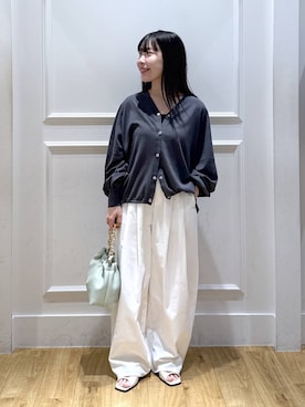 「A part by（アパートバイ）のUVカット/ドロストBIG Vカーディガン（カーディガン/ボレロ、グレー系）」を使った、moriさん（レディース・148cm）の春コーディネート