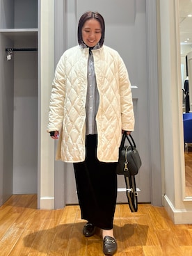 「TAION（タイオン）のアイテム（その他アウター）」を使った、yamaiさん（レディース・163cm）の秋コーディネート