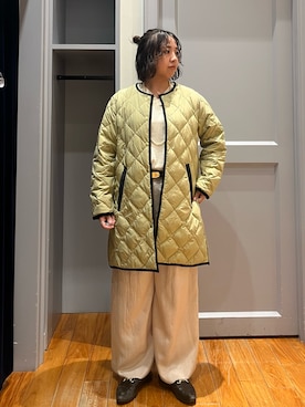 「アイテム（ダウンジャケット/コート、ベージュ系）」を使った、yamaiさん（レディース・163cm）の秋コーディネート