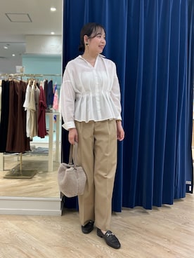 「ブラウスコーデ」｜「アイテム（アクセサリー）」を使った、kandaさん（レディース・162cm）の秋コーディネート