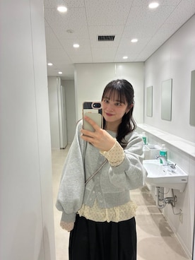 「LOWRYS FARM（ローリーズファーム）のイージーワイドコクーンパンツ 327286（その他パンツ、ブラック系）」を使った、ゆーみさん（レディース・156cm）の春コーディネート
