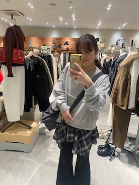 「アイテム（スウェット）」を使った、ゆーみさん（レディース・156cm・20代）の秋コーディネート