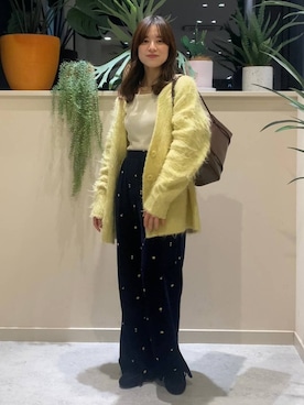 「LOWRYS FARM（ローリーズファーム）のシャギーロングＶカーディガン　595935（カーディガン/ボレロ）」を使った、ゆーみさん（レディース・156cm）の冬コーディネート