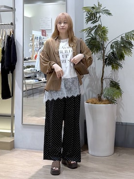 「LOWRYS FARM（ローリーズファーム）のシアーシャツＬＳ  605853（シャツ/ブラウス、ブラウン系）」を使った、emiriさん（レディース・157cm）の夏コーディネート