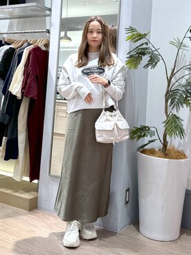「アイテム（スウェット）」を使った、emiriさん（レディース・158cm・20代）の秋コーディネート