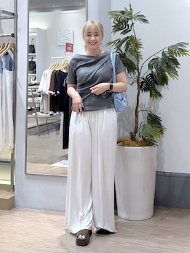 「LOWRYS FARM（ローリーズファーム）のドレーププルオーバーSS 1053677（Tシャツ/カットソー、グレー系）」を使った、emiriさん（レディース・157cm）の夏コーディネート
