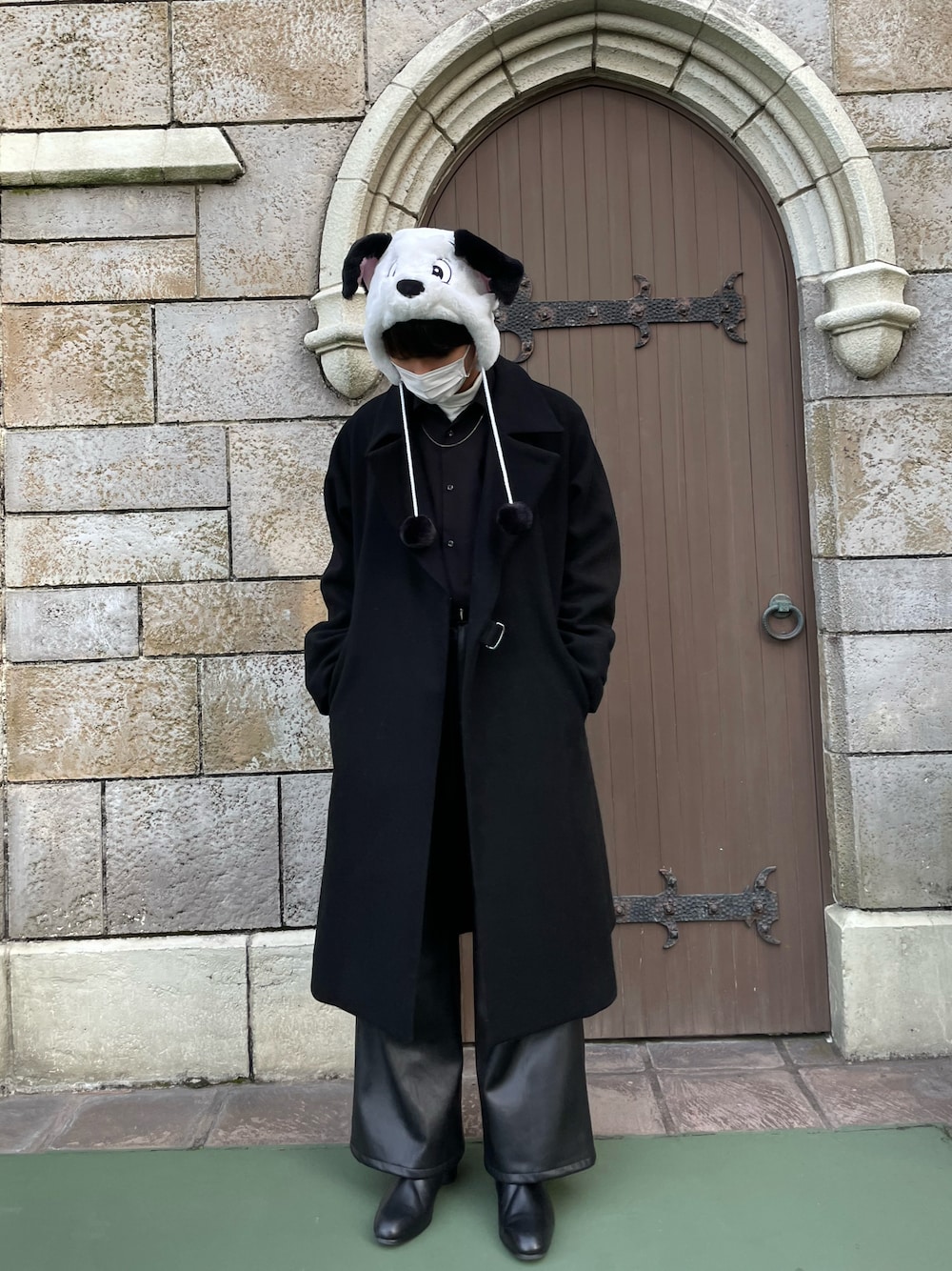 ウールタイロッケンコート(HARE)を使った人気ファッション