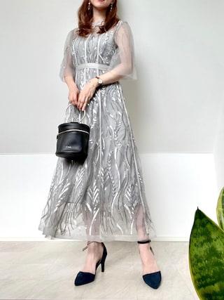 Leja（レジャ）の「【LEJA】スパンコール刺繍レースプチハイネック