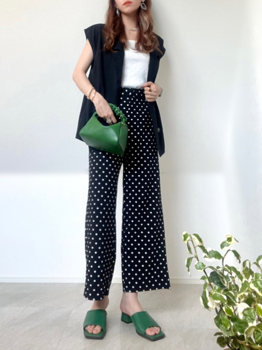 ãã©ãã¯ç³»ã®ãã¹ãããã©ãã¯ç³»ã®ãã®ä»ãã³ããã°ãªãŒã³ç³»ã®ãã³ãããã°ãççšããã¬ãã£ãŒã¹ã®å€ã³ãŒãã£ããŒãã®1æç®ã®åç