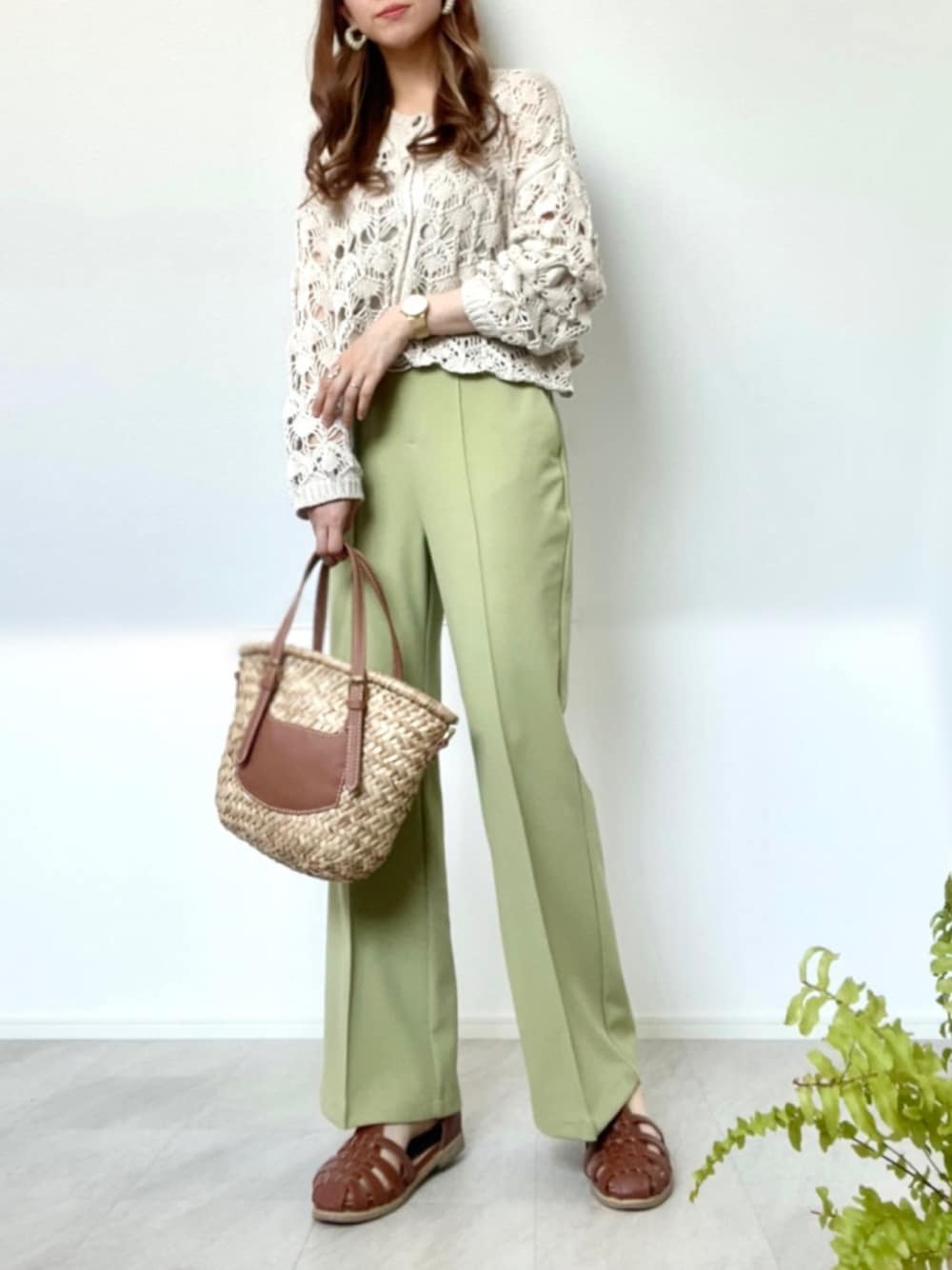 「ANGIE VINTAGE、ごきげんウィーク、春夏コーデ、オトナカジュアル、透かし編みニット、しまむら、Nordgreen、腕時計、パンツスタイル」｜「ANGIEの透かし編み2WAYショートニットカーディガン（カーディガン/ボレロ、ホワイト系）」を使った、＊𝒂𝒎𝒆𝒍𝒊𝒆𝒆＊さん（レディース・158cm）の春コーディネートの1枚目の写真