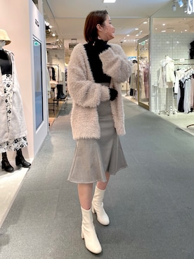 「フェザー」｜「アイテム（その他シューズ）」を使った、なつみさん（レディース・168cm）の秋コーディネート