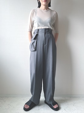 「ADAM ET ROPE'（アダムエロペ）のアイテム（スラックス）」を使った、ソソさん（レディース・160cm）の春コーディネート